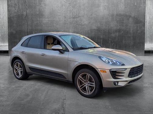 2017 Porsche Macan Base