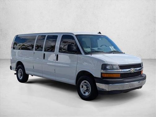 2017 Chevrolet Express 3500 LT
