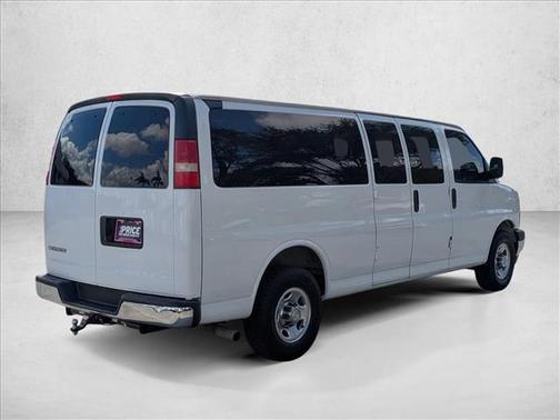 2017 Chevrolet Express 3500 LT