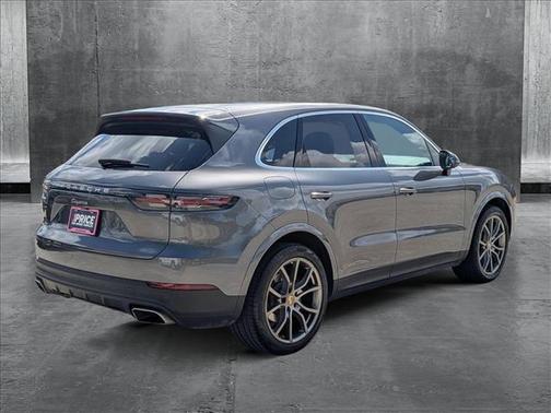 2022 Porsche Cayenne AWD
