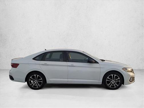 Pure White 2024 Volkswagen Jetta 1.5T Sport