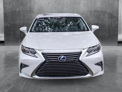 2017 Lexus ES 300h Base