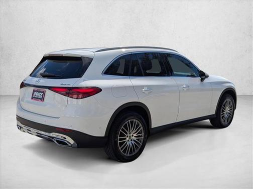 2025 Mercedes-Benz GLC 300 4MATIC