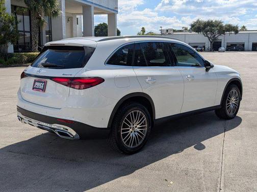 2025 Mercedes-Benz GLC 300 4MATIC