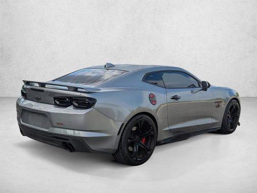 Sharkskin Metallic 2023 Chevrolet Camaro 2SS