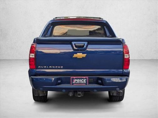 2013 Chevrolet Avalanche LS