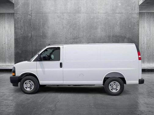 2025 Chevrolet Express 2500 RWD 2500 Regular Wheelbase WT