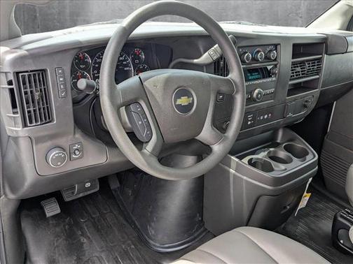 2025 Chevrolet Express 2500 RWD 2500 Regular Wheelbase WT