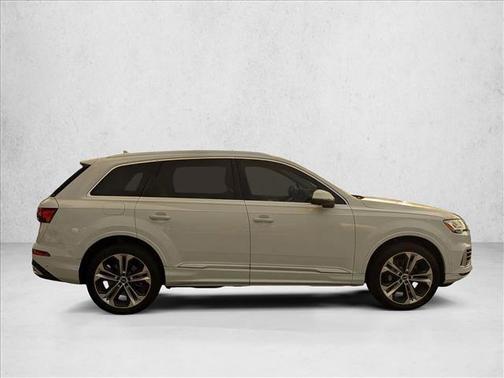 2021 Audi Q7 55 Premium Plus