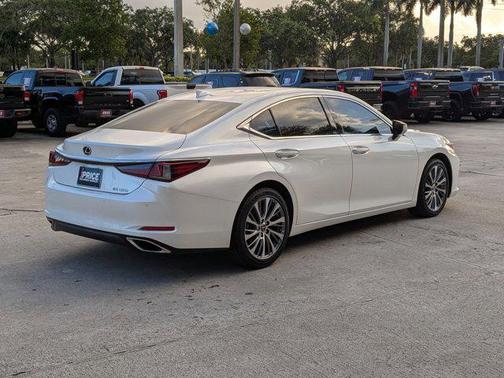 2019 Lexus ES 350 Base