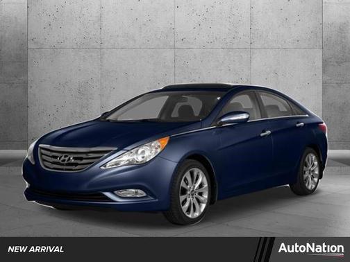2013 Hyundai SONATA GLS
