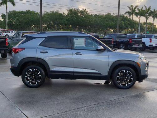 Sterling Gray Metallic 2023 Chevrolet Trailblazer LT