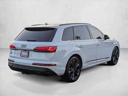 2025 Audi Q7 55 Prestige