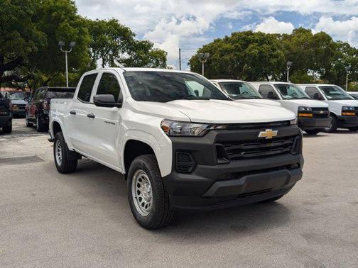 2025 Chevrolet Colorado WT