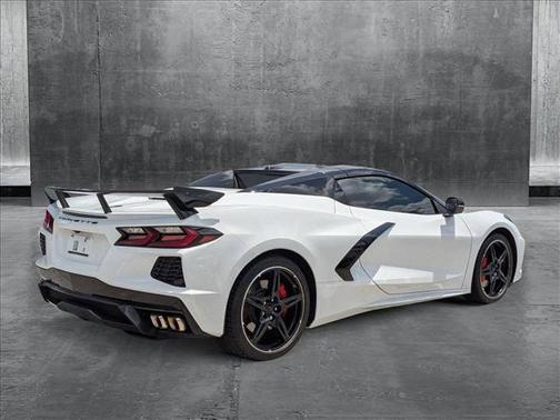 2024 Chevrolet Corvette Stingray w/2LT