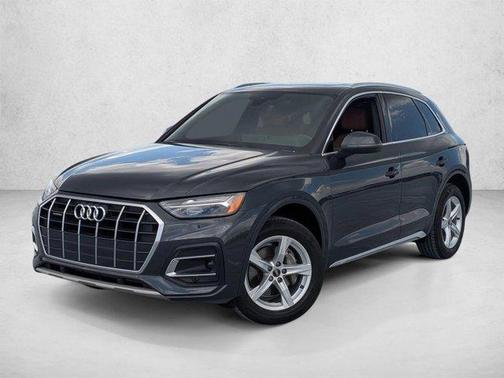 Manhattan Gray Metallic 2021 Audi Q5 45 Premium
