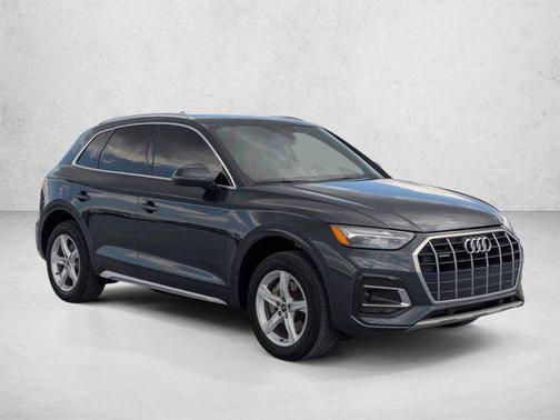Manhattan Gray Metallic 2021 Audi Q5 45 Premium