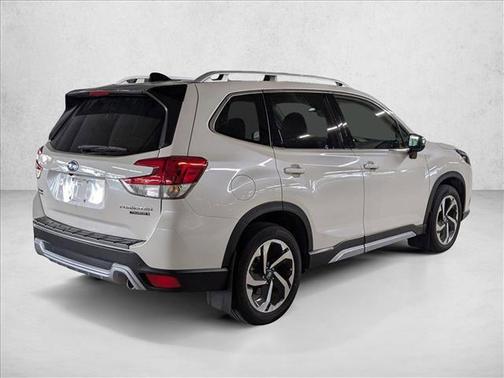 Crystal White Pearl 2024 Subaru Forester Touring