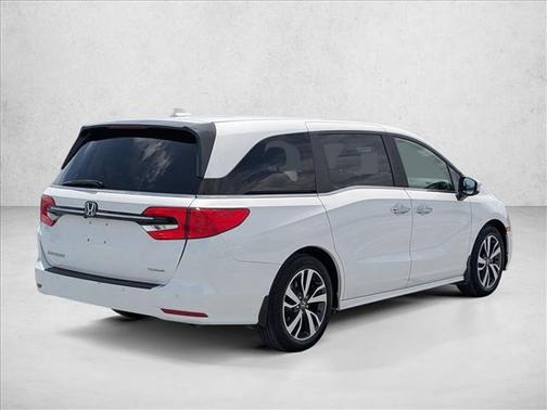 Platinum White Pearl 2024 Honda Odyssey Touring