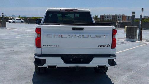 Iridescent Pearl Tricoat 2020 Chevrolet Silverado 1500 High Country