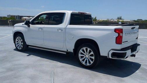 Iridescent Pearl Tricoat 2020 Chevrolet Silverado 1500 High Country