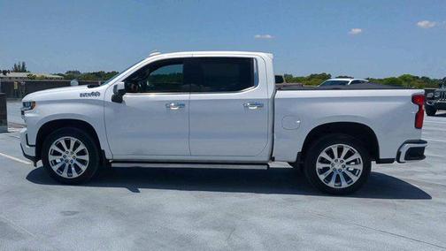 Iridescent Pearl Tricoat 2020 Chevrolet Silverado 1500 High Country