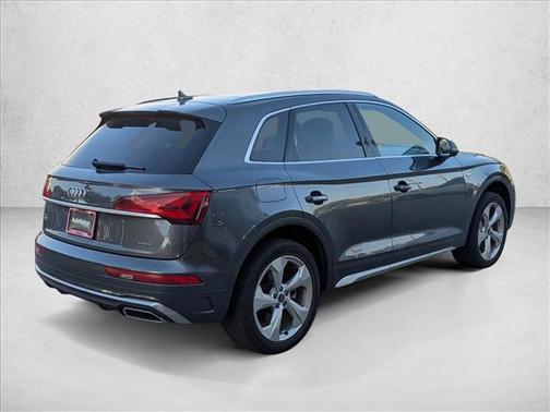 2022 Audi Q5 45 S line Premium Plus
