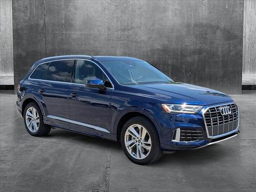 2021 Audi Q7 45 Premium Plus
