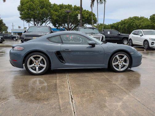 2018 Porsche 718 Cayman Base