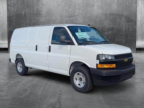 2025 Chevrolet Express 2500 RWD 2500 Regular Wheelbase WT