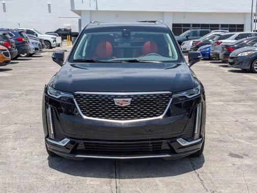 2022 Cadillac XT6 Premium Luxury FWD