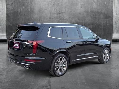 2022 Cadillac XT6 Premium Luxury FWD
