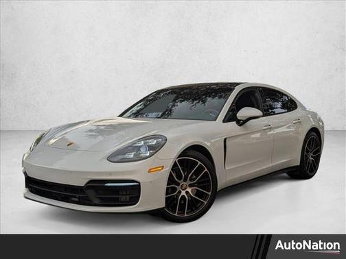 2022 Porsche Panamera RWD