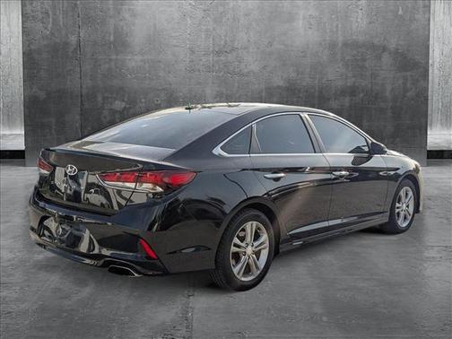 2018 Hyundai SONATA SEL