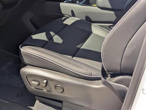 2025 Chevrolet Silverado EV LT
