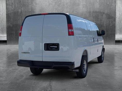 2025 Chevrolet Express 2500 RWD 2500 Regular Wheelbase WT