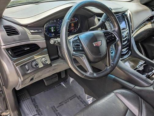 2017 Cadillac Escalade ESV Platinum