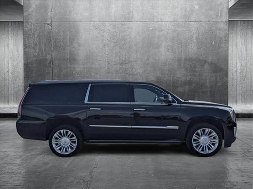 2017 Cadillac Escalade ESV Platinum