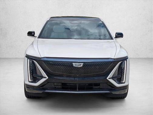 Crystal White Tricoat 2024 Cadillac LYRIQ Sport