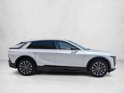 Crystal White Tricoat 2024 Cadillac LYRIQ Sport