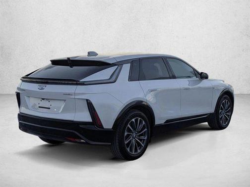 Crystal White Tricoat 2024 Cadillac LYRIQ Sport