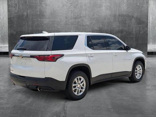 2023 Chevrolet Traverse LS