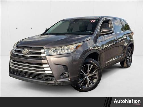 2019 Toyota Highlander LE I4