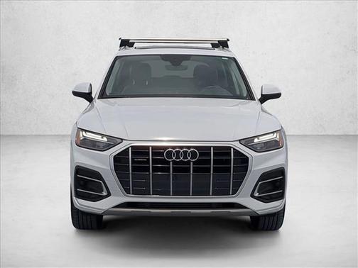 Glacier White Metallic 2023 Audi Q5 40 Premium