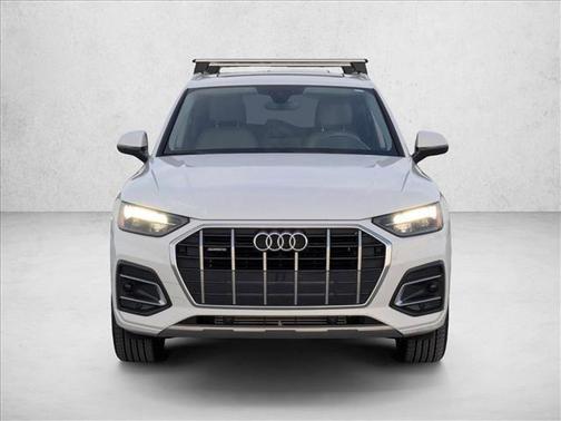 Glacier White Metallic 2023 Audi Q5 40 Premium