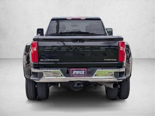 2022 Chevrolet Silverado 3500 WT