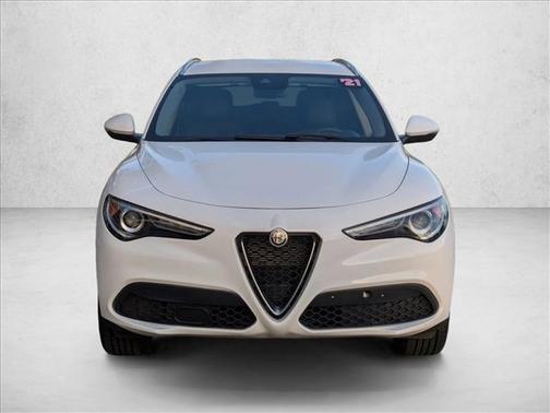 2021 Alfa Romeo Stelvio Base