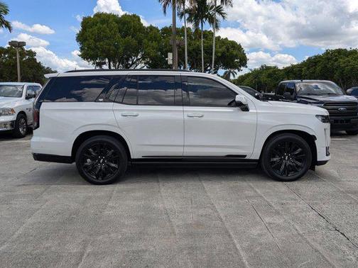 2022 Cadillac Escalade Sport