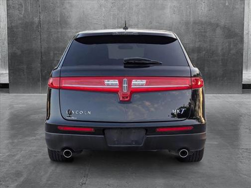 2018 Lincoln MKT Livery
