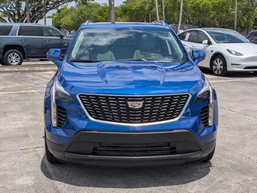 2023 Cadillac XT4 Luxury